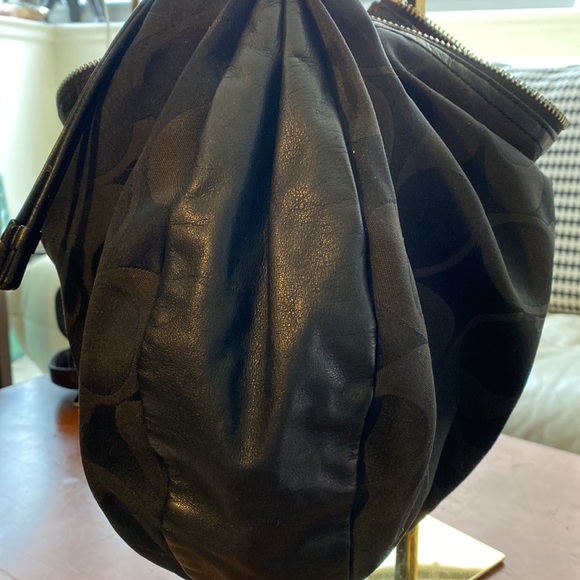 “HOBO” COACH - Picture 7 of 8